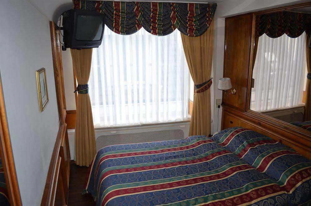 Rembrandtplein Bed & Breakfast アムステルダム エクステリア 写真